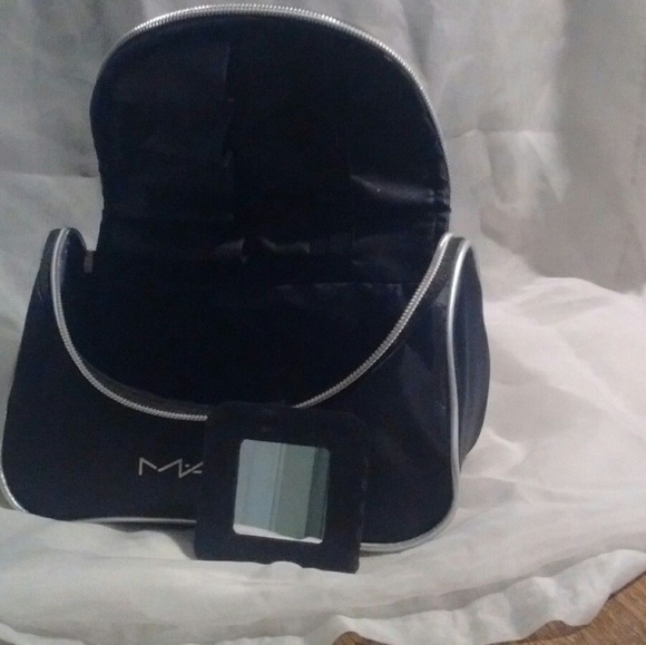 MAC MAKEUP BAG - Picture 3 of 6